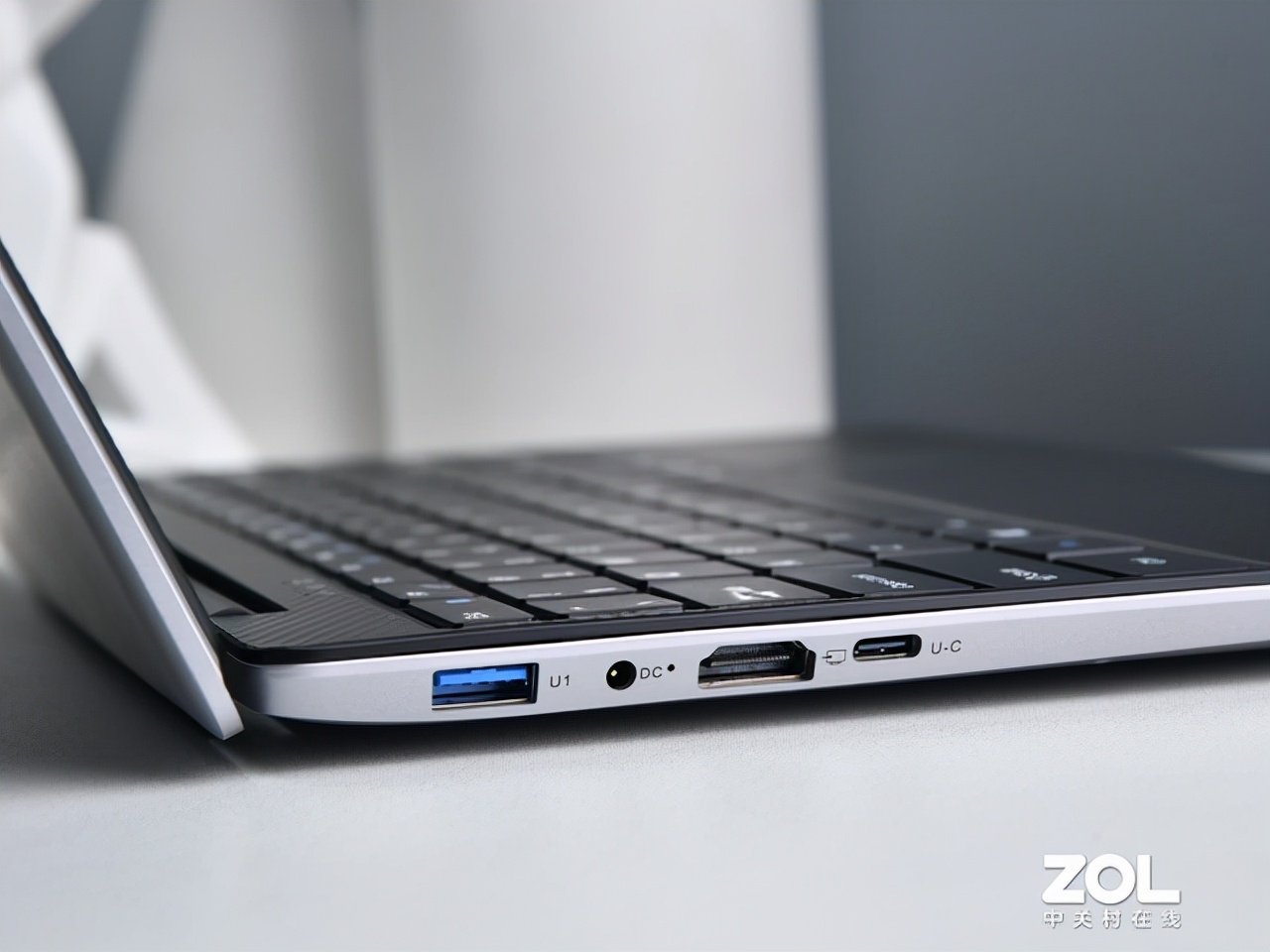 「有料评测」中柏EZbook X5评测：不到3000的超低价办公本