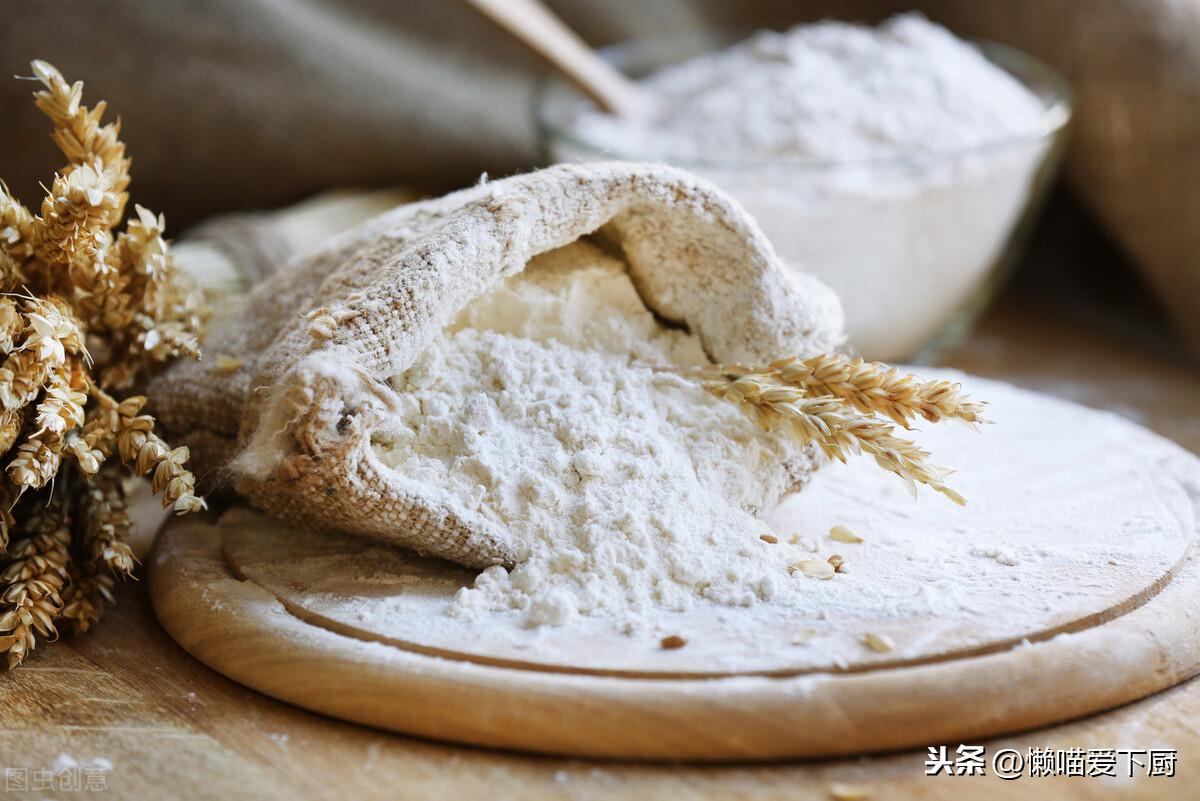 小麦粉和面粉的区别（小麦粉是低筋面粉吗）