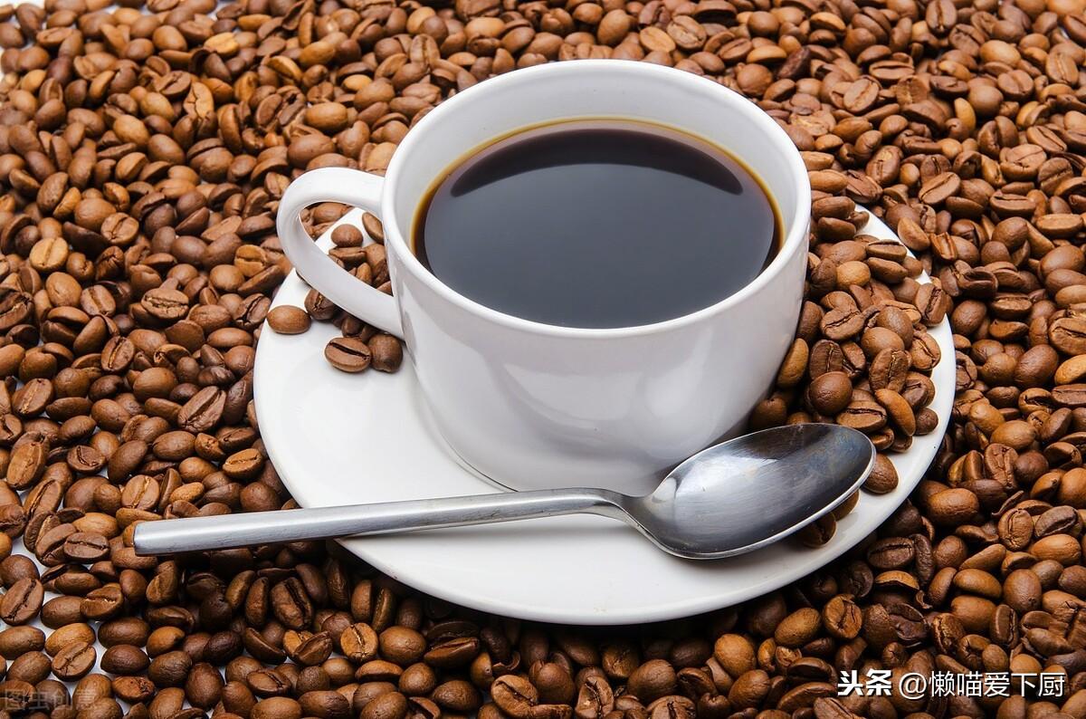 美式咖啡是黑咖啡吗（黑咖啡和美式咖啡的区别）