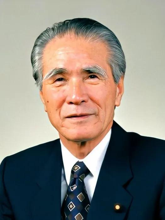 日本第101任首相图片