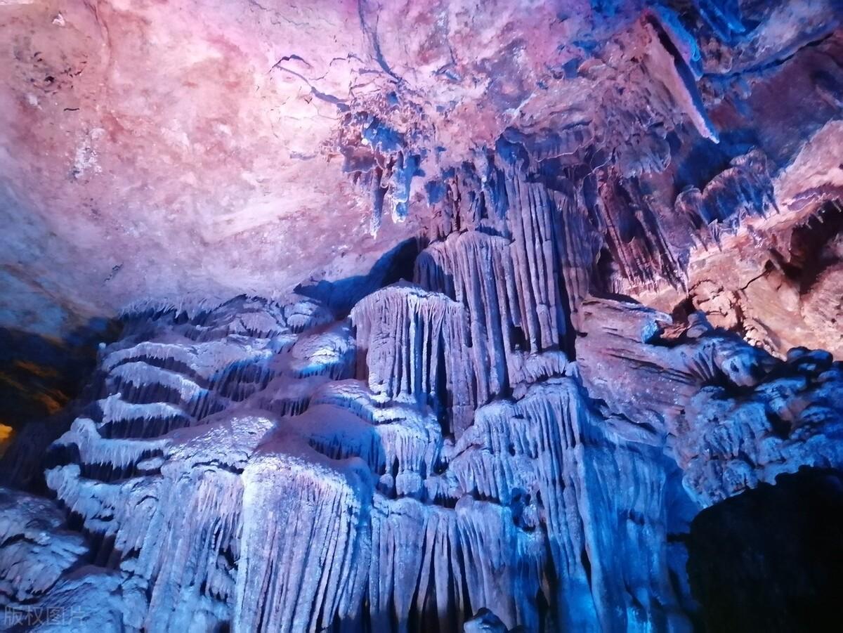 中国著名十大水洞洞穴（中国10大有名的水景洞穴）