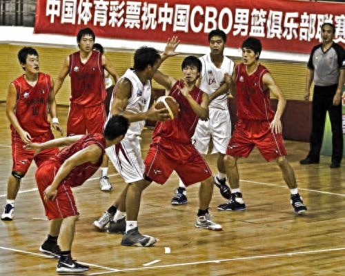 中国篮球联赛有哪些（国内不同级别篮球联赛信息汇总）